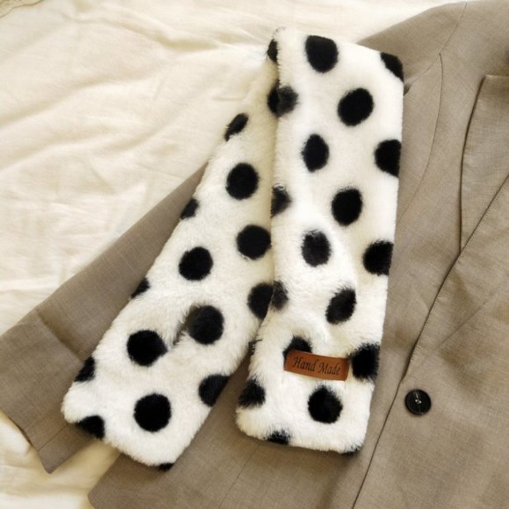 LAST ONE 💖Polka Dot Chic Faux Fur Scarf - Picture 5 of 8